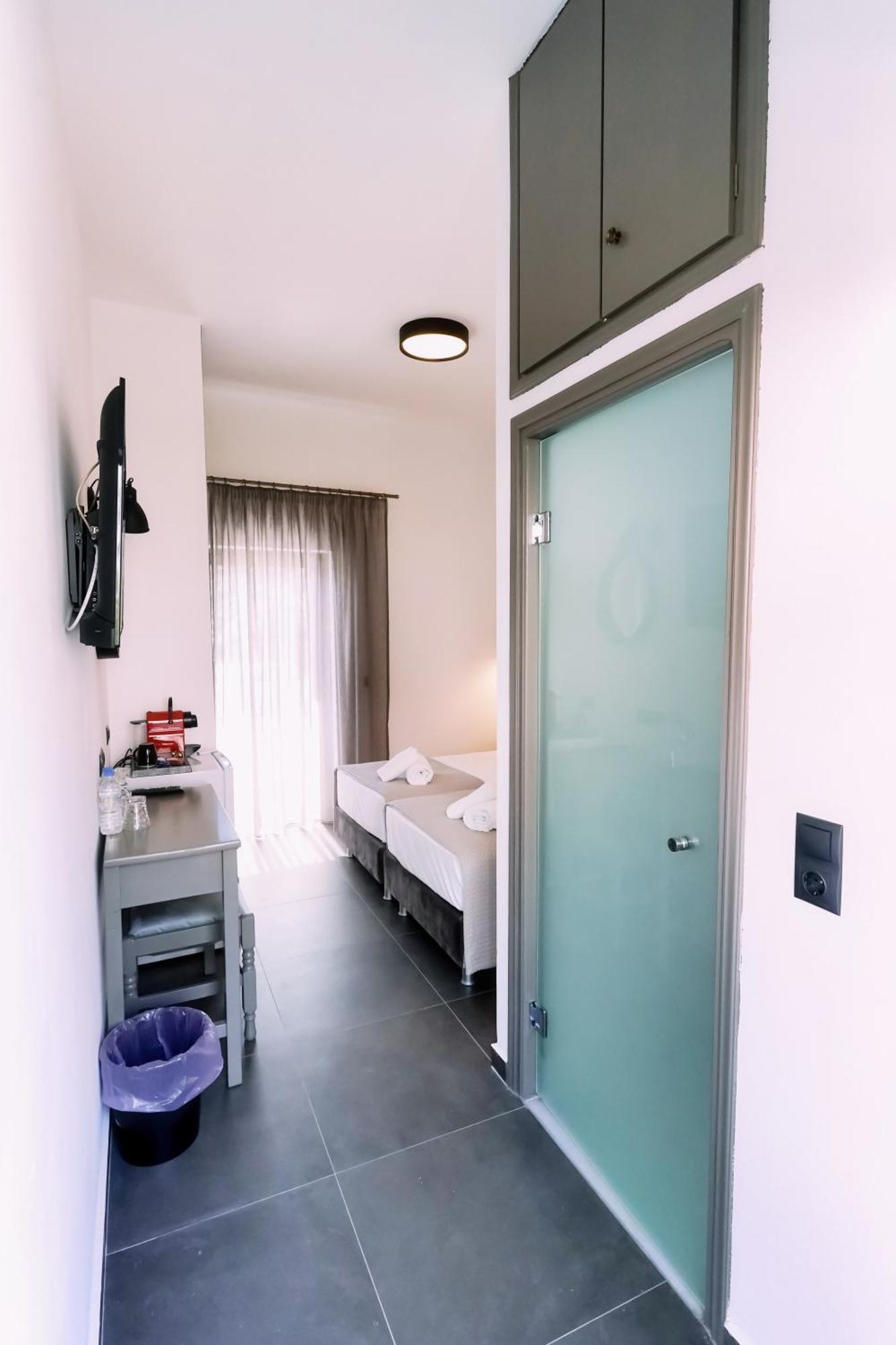 Lefka Ori - Agia Galini Apartment Room photo